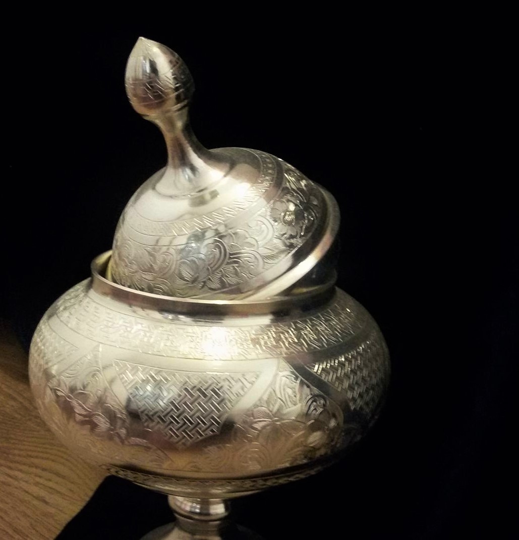 صنایعدستی(حکاکی روی فلزات) صنایعدستی(حکاکی روی فلزات)