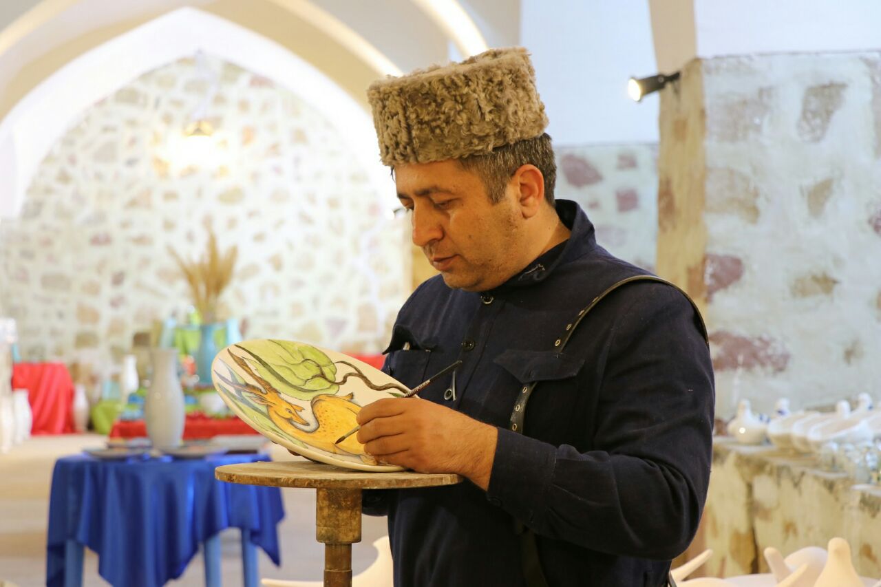 کارگاه و فروشگاه صنایع سفال کارگاه و فروشگاه صنایع سفال
